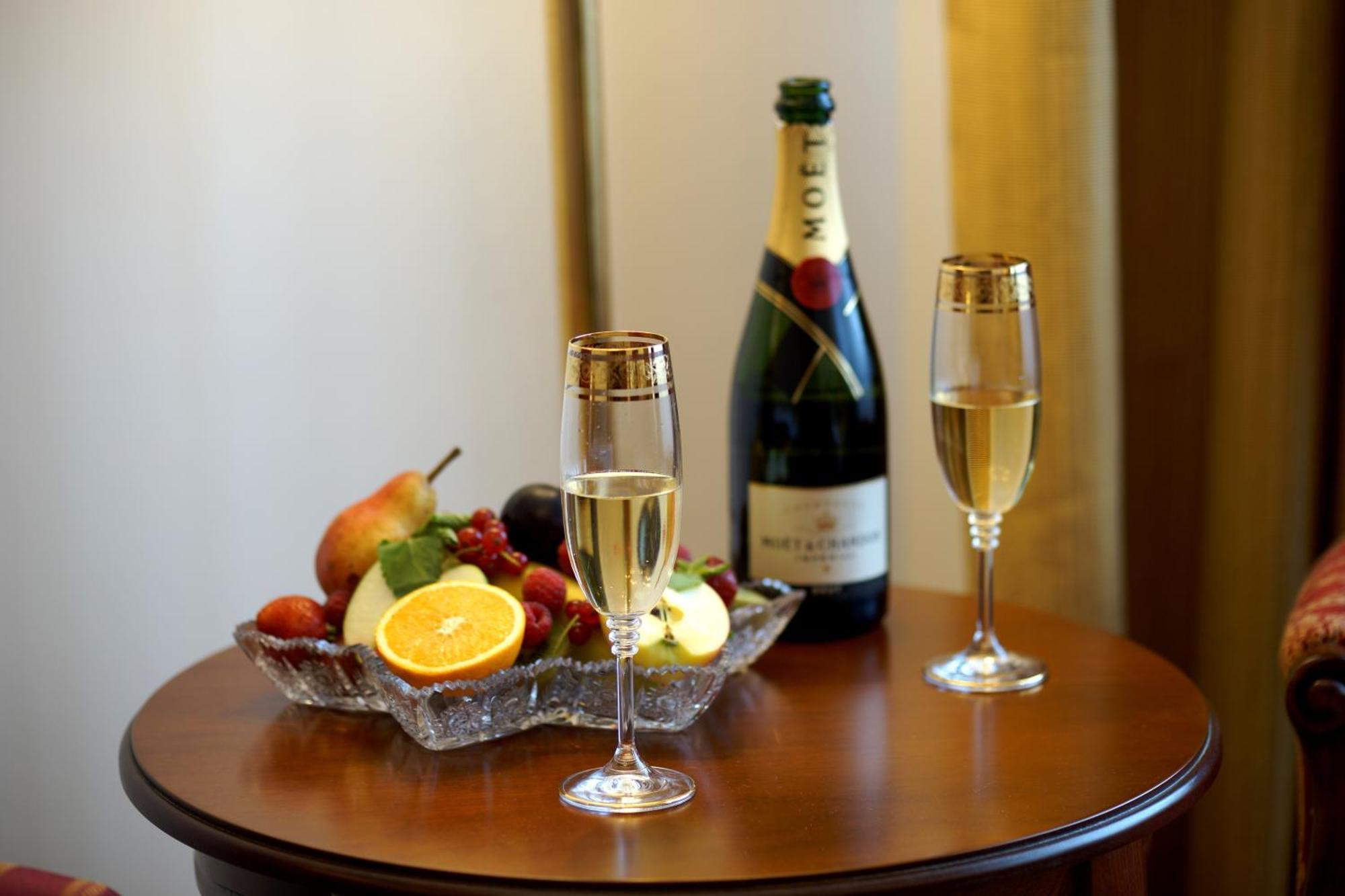 זנוימו Hotel Katerina מראה חיצוני תמונה